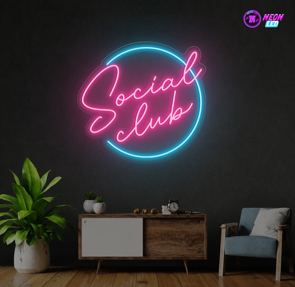 Custom Neons: Social Club GH
